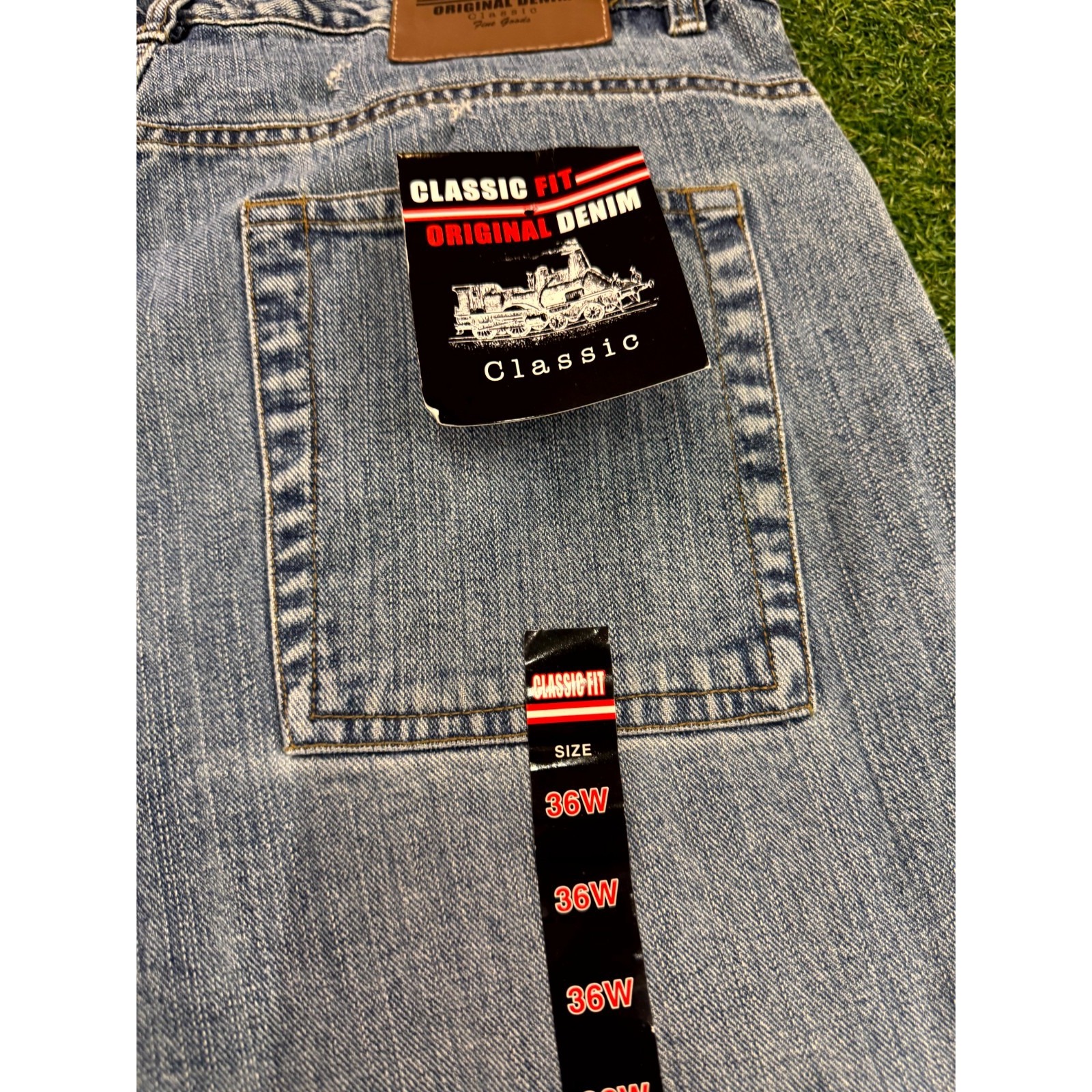 Fine Goods Jeans Mens 36 Blue Denim Cotton Classic Fit 5-Pockets Straight Leg — image 6 of 8